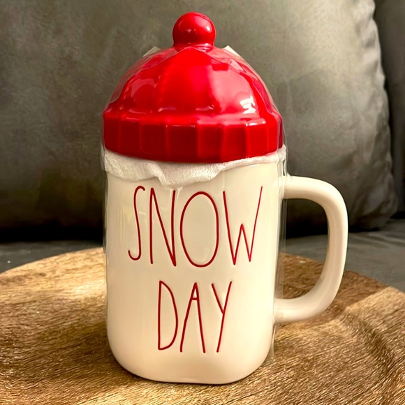 Rae Dunn - SNOW DAY - topper mug - Picture 1 of 3